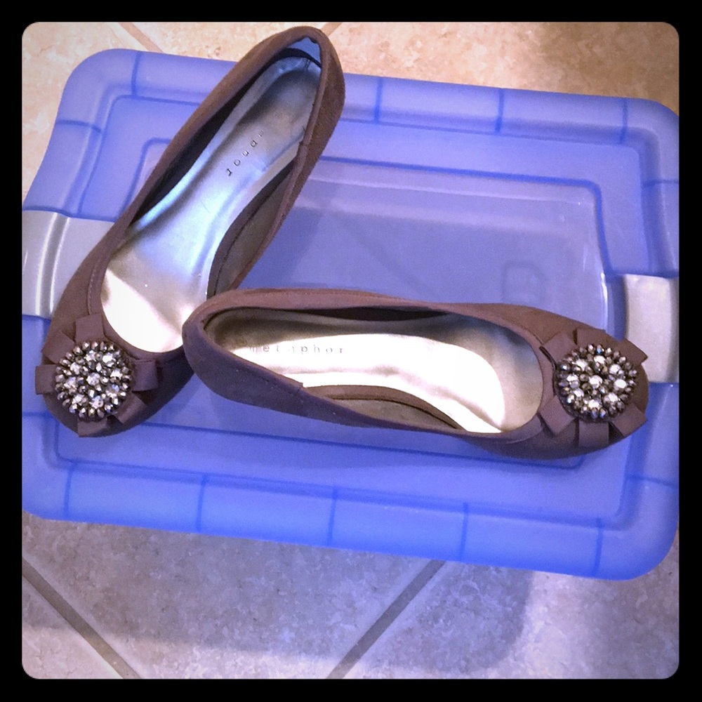 Size 7 1/2 grey wedges with embellishment